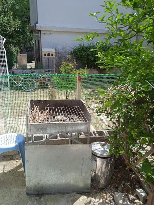 شقة Το Μικρό Σπίτι Στη Φάρμα! أخارنيس المظهر الخارجي الصورة